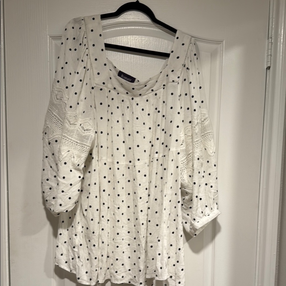 White/ black polka dot 3/4 sleeve with lace detail NWT
